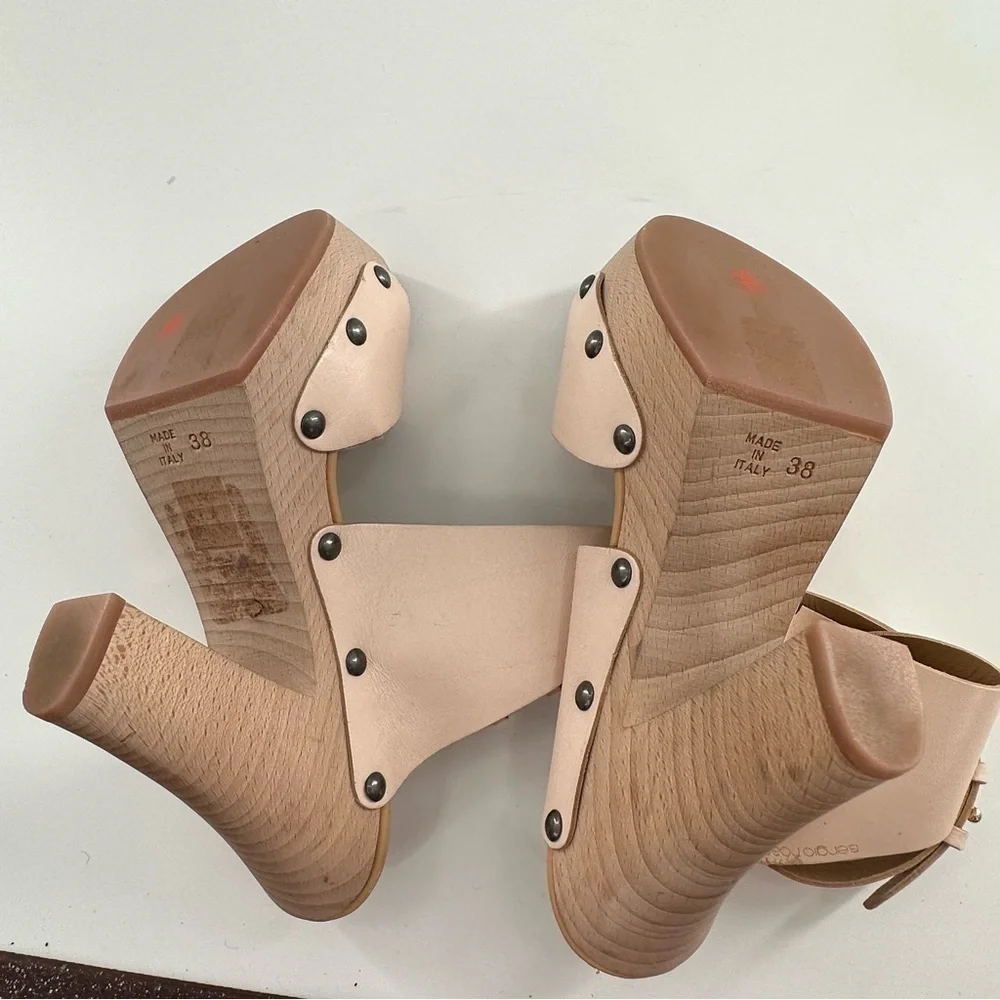 Sergio Rossi heels size 7.5 bone light pink Italian leather wooden platforms